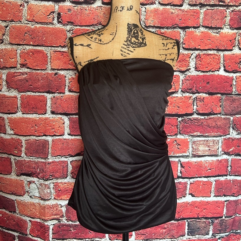 Satin Pleated tube Top 🖤🖤